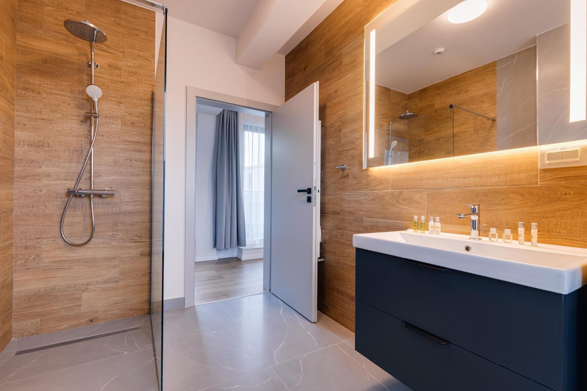 Syndicate Lodging Aparthotel Cluj Napoca Bagian luar foto