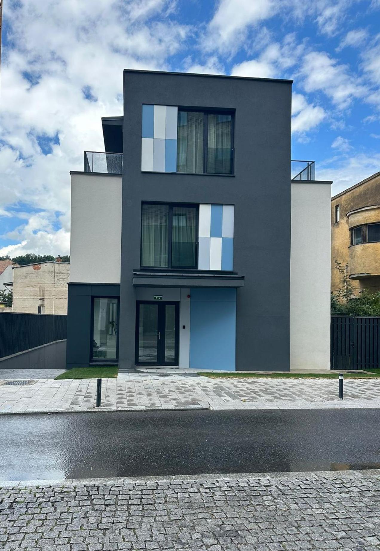 Syndicate Lodging Aparthotel Cluj Napoca Bagian luar foto